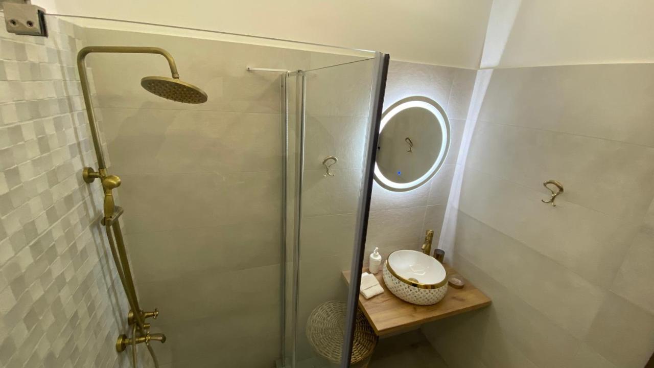 Patras Golden Suite Εξωτερικό φωτογραφία