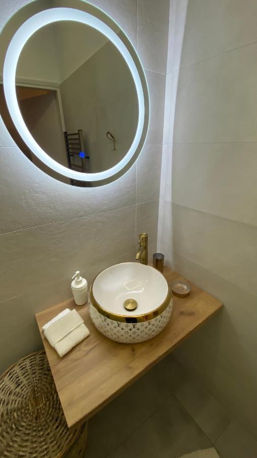 Patras Golden Suite Εξωτερικό φωτογραφία